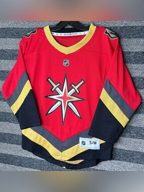 Outerstuff Vegas Golden Knights Reverse Retro Air-Knit Youth Hockey Jersey S/M